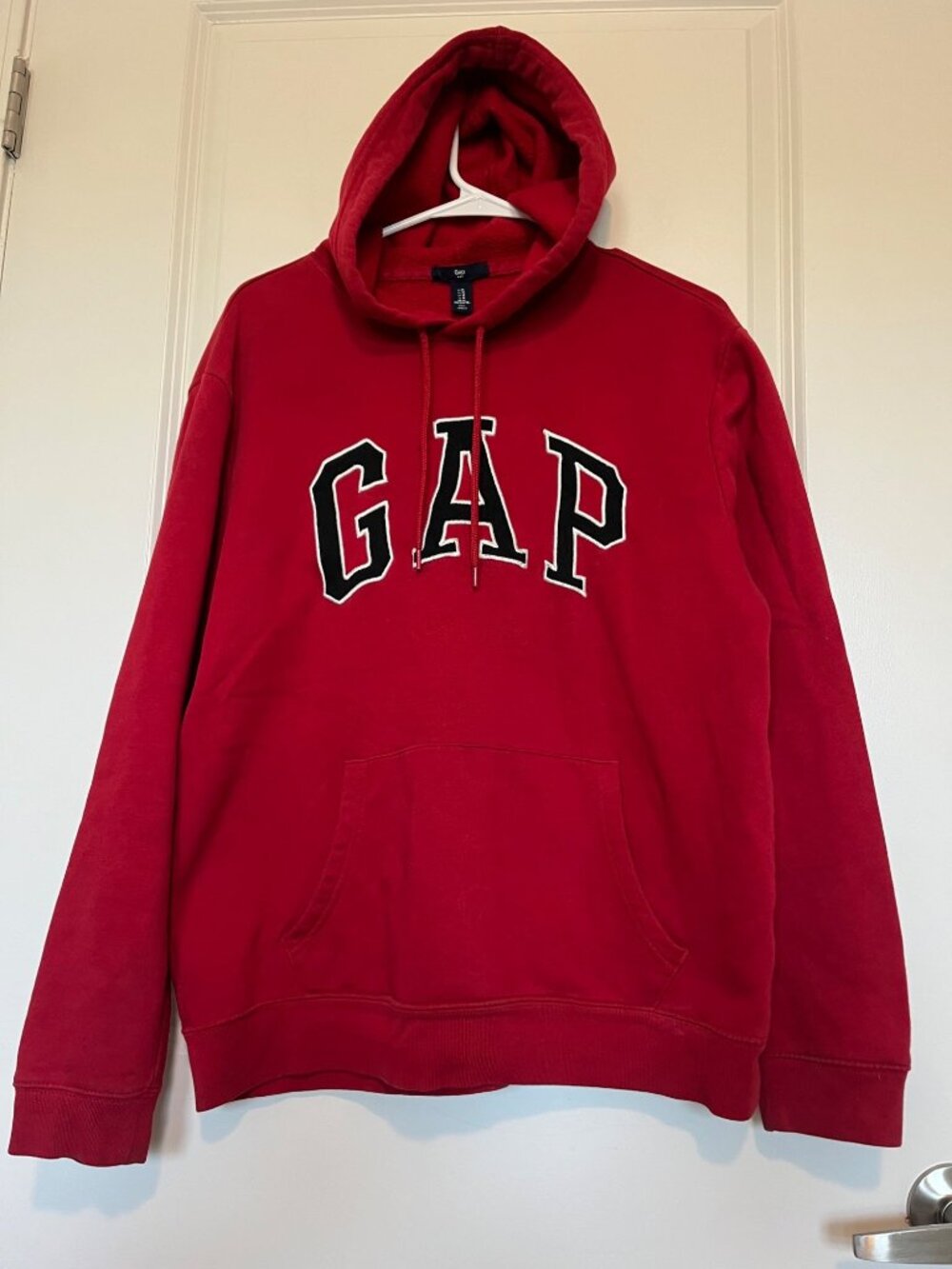 Gap Red Hoodie Blue Spell Out Size M Kangaroo Pocket Soft Fleece Y2K Arch